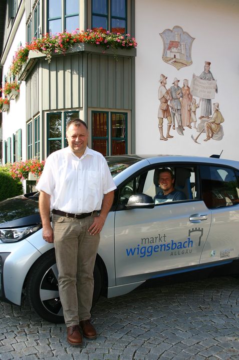 Elektrofahrzeug BMW i3 für Gemeindeverwaltung